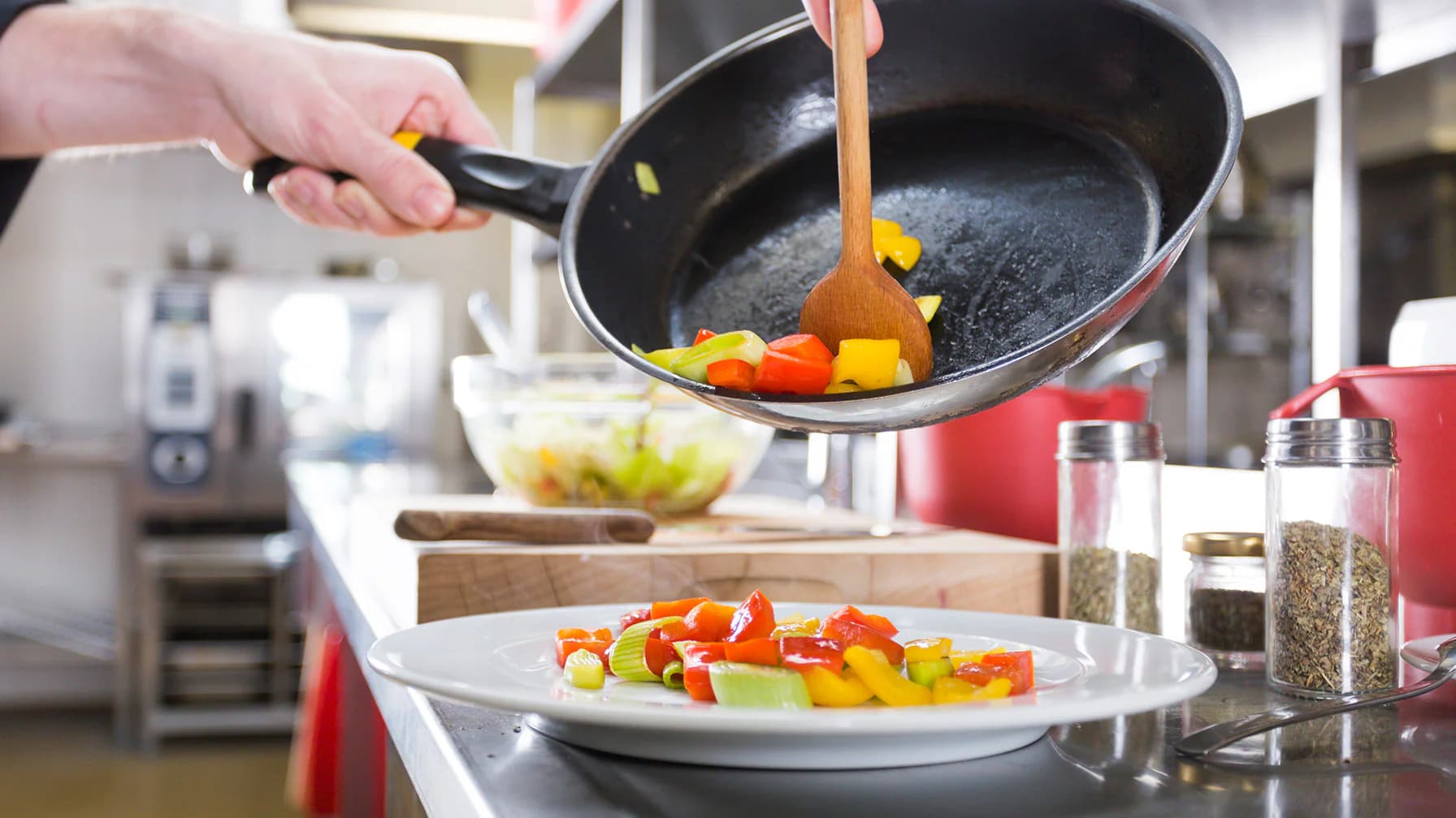 Die Testsieger Pfanne von GreenKitchen: Kochen mit Stil und Leistung