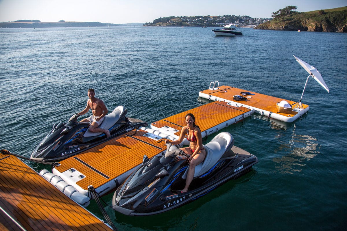 Premium-Lösungen für Wassersport: Der innovative aufblasbarer efoil dock für Yachten