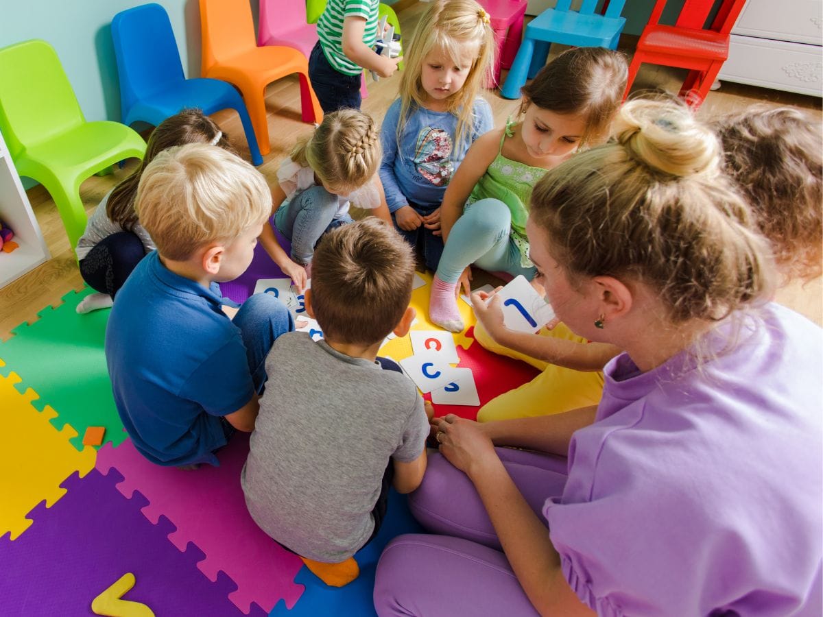 Die besten Dienste für Kinderbetreuung und Seniorenpflege – Alles aus einer Hand